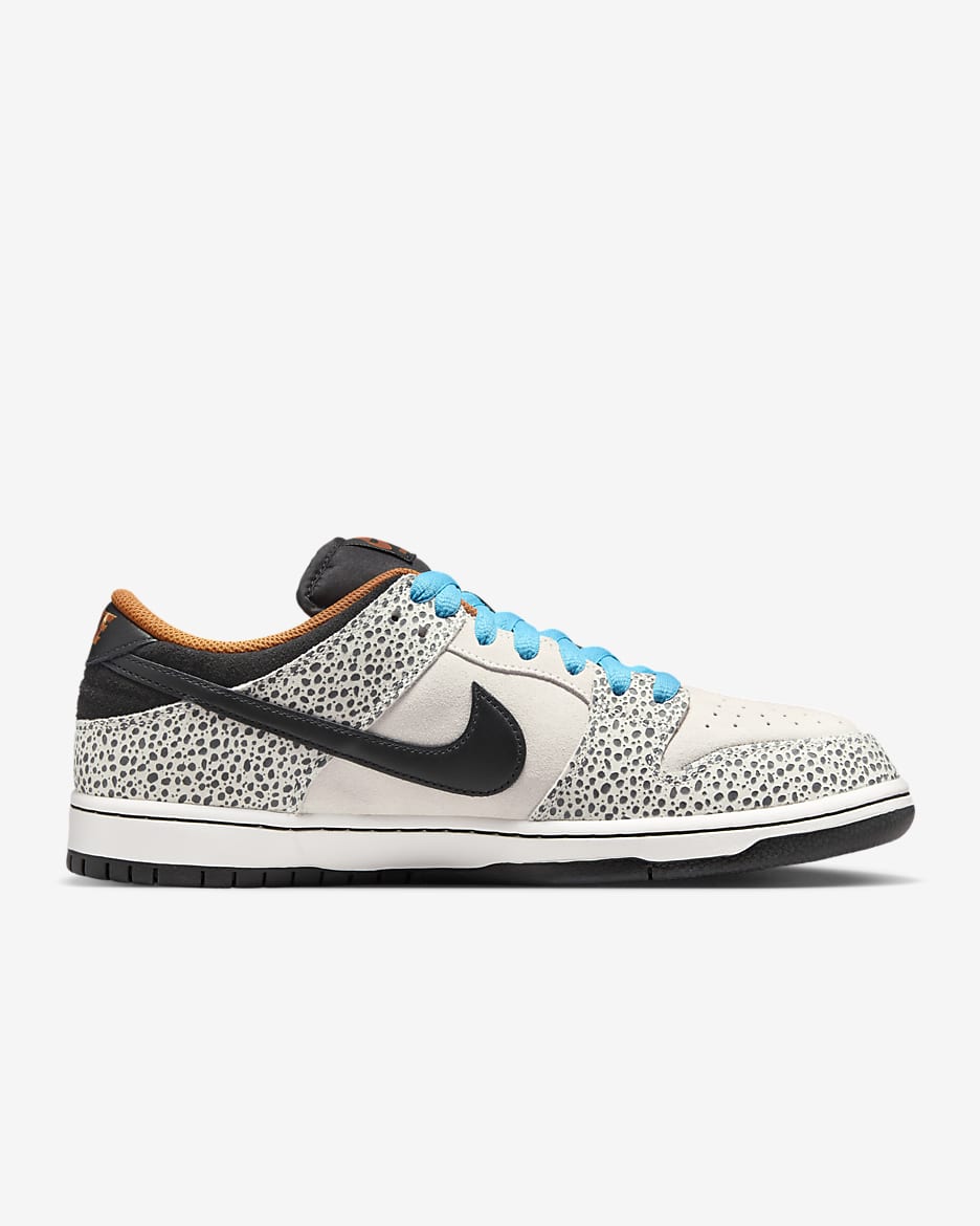 Nike SB Dunk Low Pro Electric Skate Shoes. Nike CA